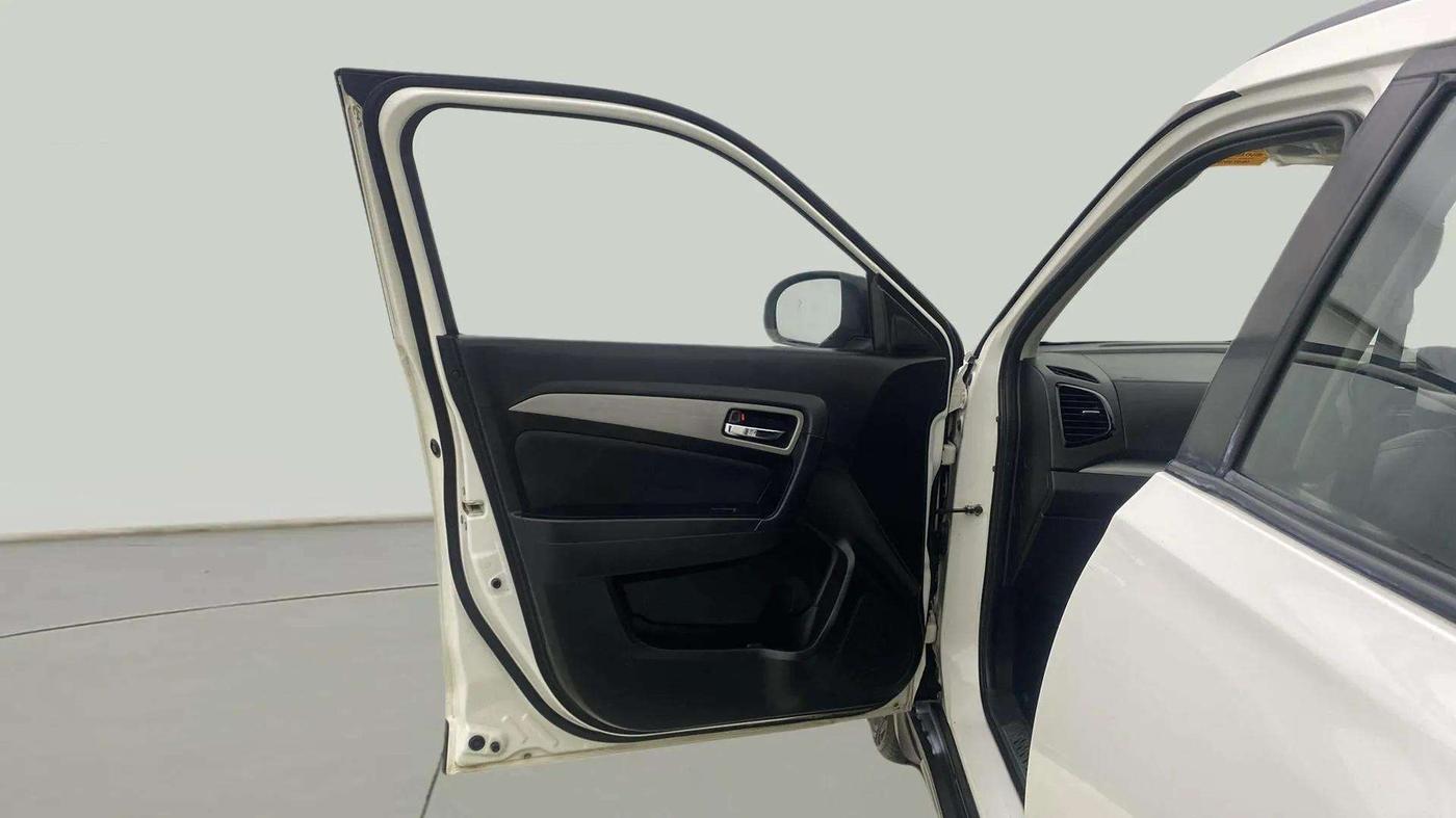 2018 Maruti Vitara Brezza ZDI PLUS, Diesel, Manual, 61,309 km, LHS Front Door