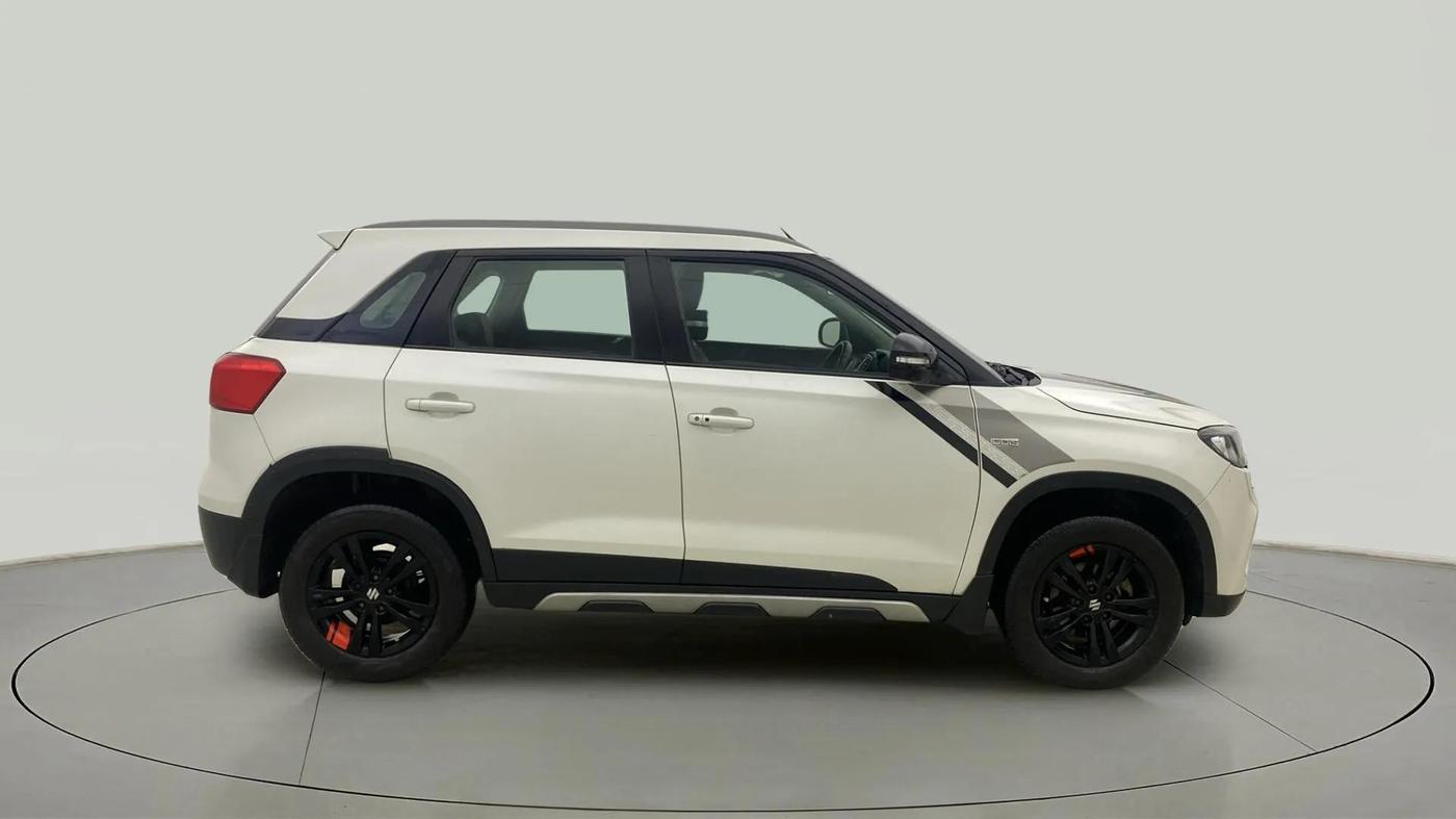 2018 Maruti Vitara Brezza ZDI PLUS, Diesel, Manual, 61,309 km, Right Side View