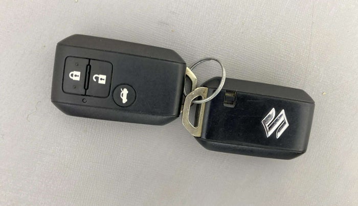 2018 Maruti Dzire ZXI PLUS, Petrol, Manual, 50,667 km, Key Close Up