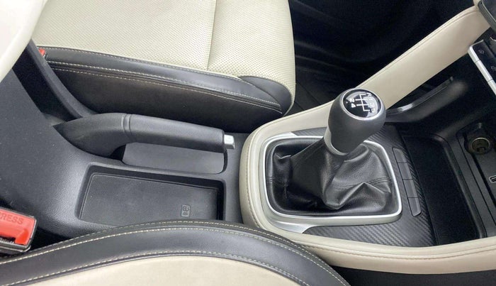 2022 MG ASTOR SMART EX 1.5 MT, Petrol, Manual, 44,118 km, Gear Lever