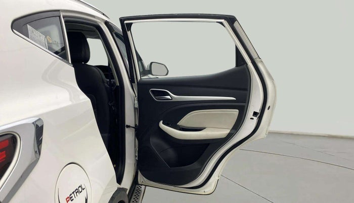 2022 MG ASTOR SMART EX 1.5 MT, Petrol, Manual, 44,118 km, RHS Rear Door