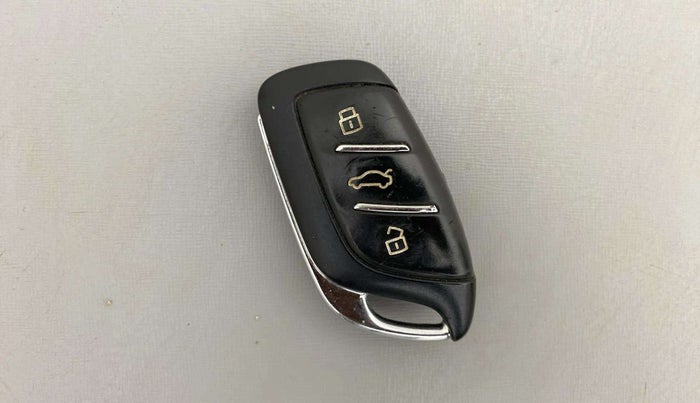 2022 MG ASTOR SMART EX 1.5 MT, Petrol, Manual, 44,118 km, Key Close Up