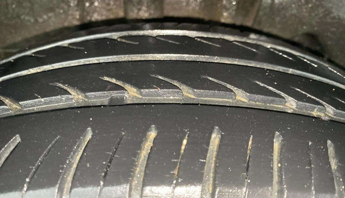 2017 Tata Tiago XZ PETROL, Petrol, Manual, 34,683 km, Right Rear Tyre Tread