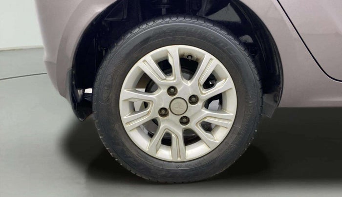 2017 Tata Tiago XZ PETROL, Petrol, Manual, 34,683 km, Right Rear Wheel