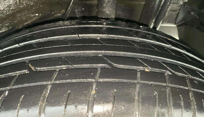 2022 Tata NEXON XM SUNROOF PETROL, Petrol, Manual, 32,281 km, Left Rear Tyre Tread