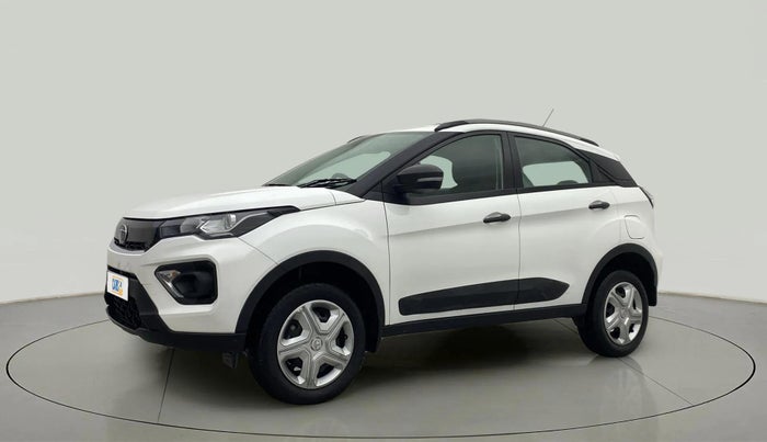 2022 Tata NEXON XM SUNROOF PETROL, Petrol, Manual, 32,281 km, Left Front Diagonal