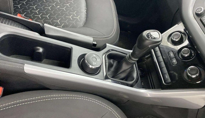 2022 Tata NEXON XM SUNROOF PETROL, Petrol, Manual, 32,281 km, Gear Lever