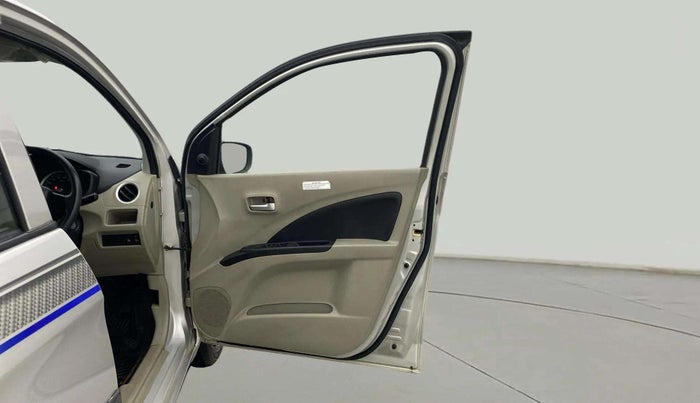 2016 Maruti Celerio VXI AMT, Petrol, Automatic, 56,661 km, RHS Front Door