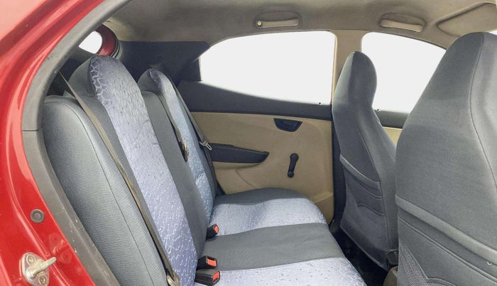 2015 Hyundai Eon MAGNA +, Petrol, Manual, 74,647 km, Right Side Rear Door Cabin
