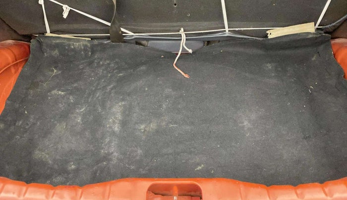 2015 Hyundai Eon MAGNA +, Petrol, Manual, 74,647 km, Boot Inside