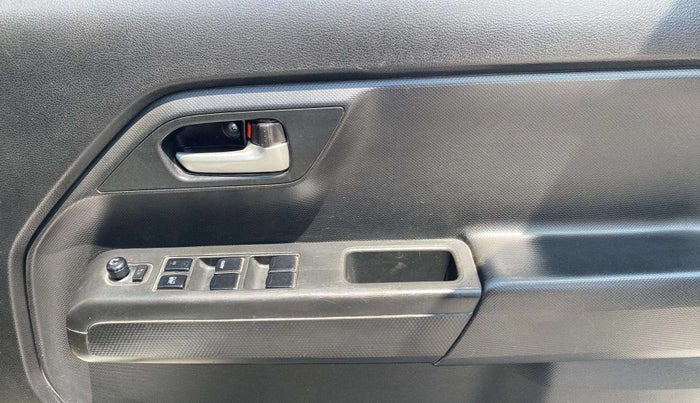 2019 Maruti New Wagon-R ZXI 1.2, Petrol, Manual, 62,498 km, Driver Side Door Panels Control