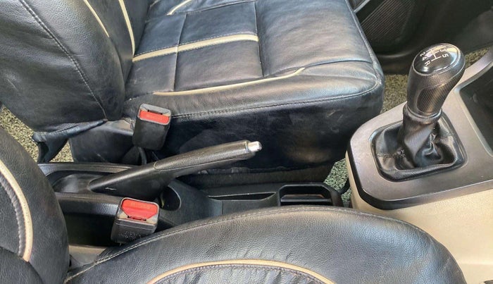 2019 Maruti New Wagon-R ZXI 1.2, Petrol, Manual, 62,498 km, Gear Lever