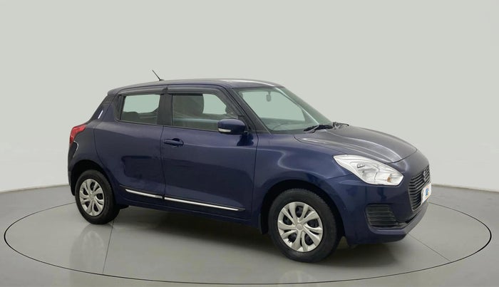 2019 Maruti Swift VXI AMT, Petrol, Automatic, 17,886 km, Right Front Diagonal