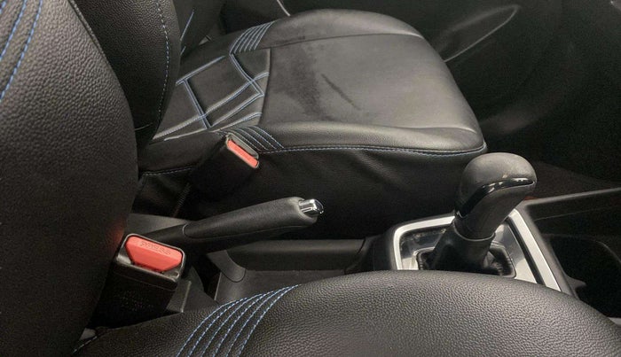 2019 Maruti Swift VXI AMT, Petrol, Automatic, 17,886 km, Gear Lever