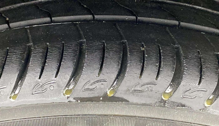 2021 Tata ALTROZ XT PETROL, Petrol, Manual, 20,167 km, Right Front Tyre Tread