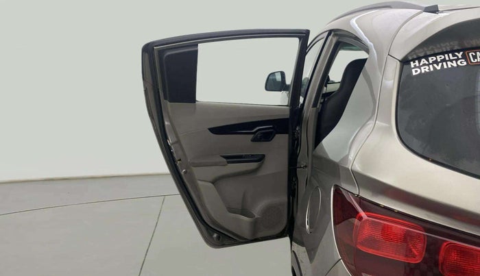 2016 Mahindra Kuv100 K8 D 6 STR, Diesel, Manual, 87,092 km, LHS Rear Door