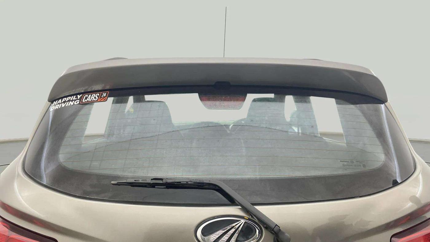 2016 Mahindra Kuv100 K8 D 6 STR, Diesel, Manual, 87,092 km, Rear Windshield