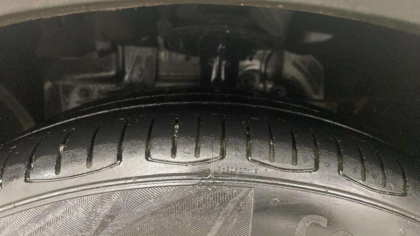 2020 Ford FREESTYLE TITANIUM 1.2 PETROL, Petrol, Manual, 72,705 km, Left Front Tyre Tread