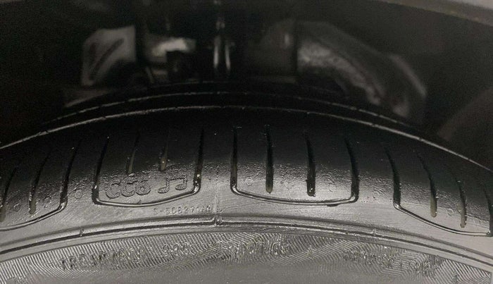 2020 Ford FREESTYLE TITANIUM 1.2 PETROL, Petrol, Manual, 72,616 km, Right Front Tyre Tread