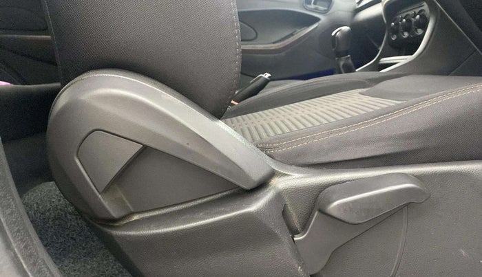 2020 Ford FREESTYLE TITANIUM 1.2 PETROL, Petrol, Manual, 72,616 km, Driver Side Adjustment Panel