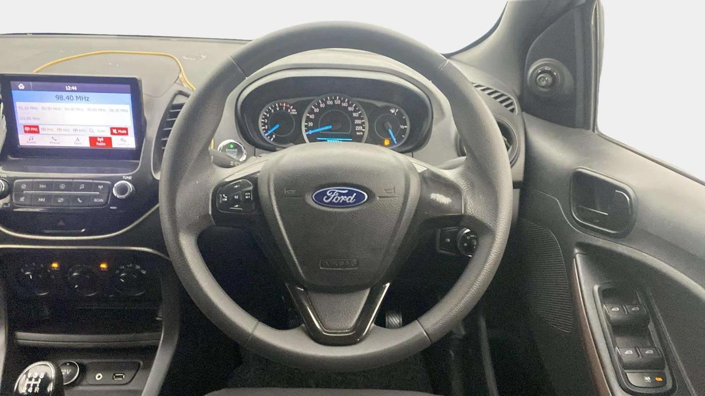 2020 Ford FREESTYLE TITANIUM 1.2 PETROL, Petrol, Manual, 72,705 km, Steering Wheel Close Up