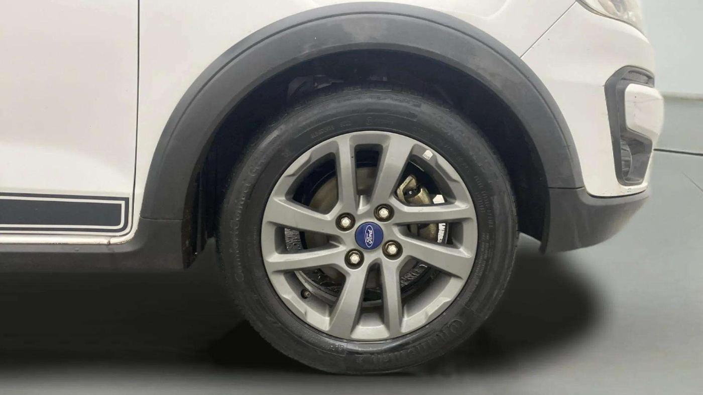 2020 Ford FREESTYLE TITANIUM 1.2 PETROL, Petrol, Manual, 72,705 km, Right Front Wheel