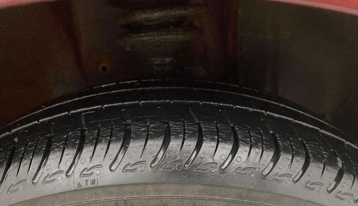 2023 Maruti New Wagon-R VXI CNG 1.0, CNG, Manual, 12,900 km, Right Front Tyre Tread