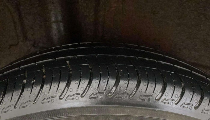 2023 Maruti New Wagon-R VXI CNG 1.0, CNG, Manual, 12,900 km, Right Rear Tyre Tread