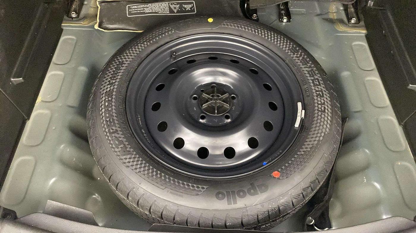 2022 Maruti Grand Vitara ALPHA SMART HYBRID AT, Petrol, Automatic, 2,474 km, Spare Tyre