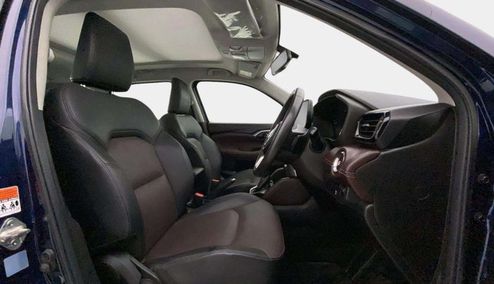 2022 Maruti Grand Vitara ALPHA SMART HYBRID AT, Petrol, Automatic, 32,497 km, Right Side Front Door Cabin