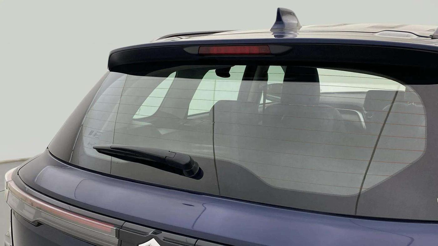 2022 Maruti Grand Vitara ALPHA SMART HYBRID AT, Petrol, Automatic, 2,474 km, Rear Wiper