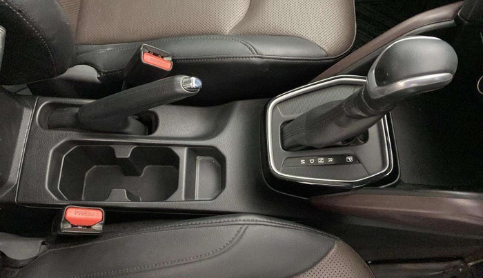 2022 Maruti Grand Vitara ALPHA SMART HYBRID AT, Petrol, Automatic, 32,497 km, Gear Lever