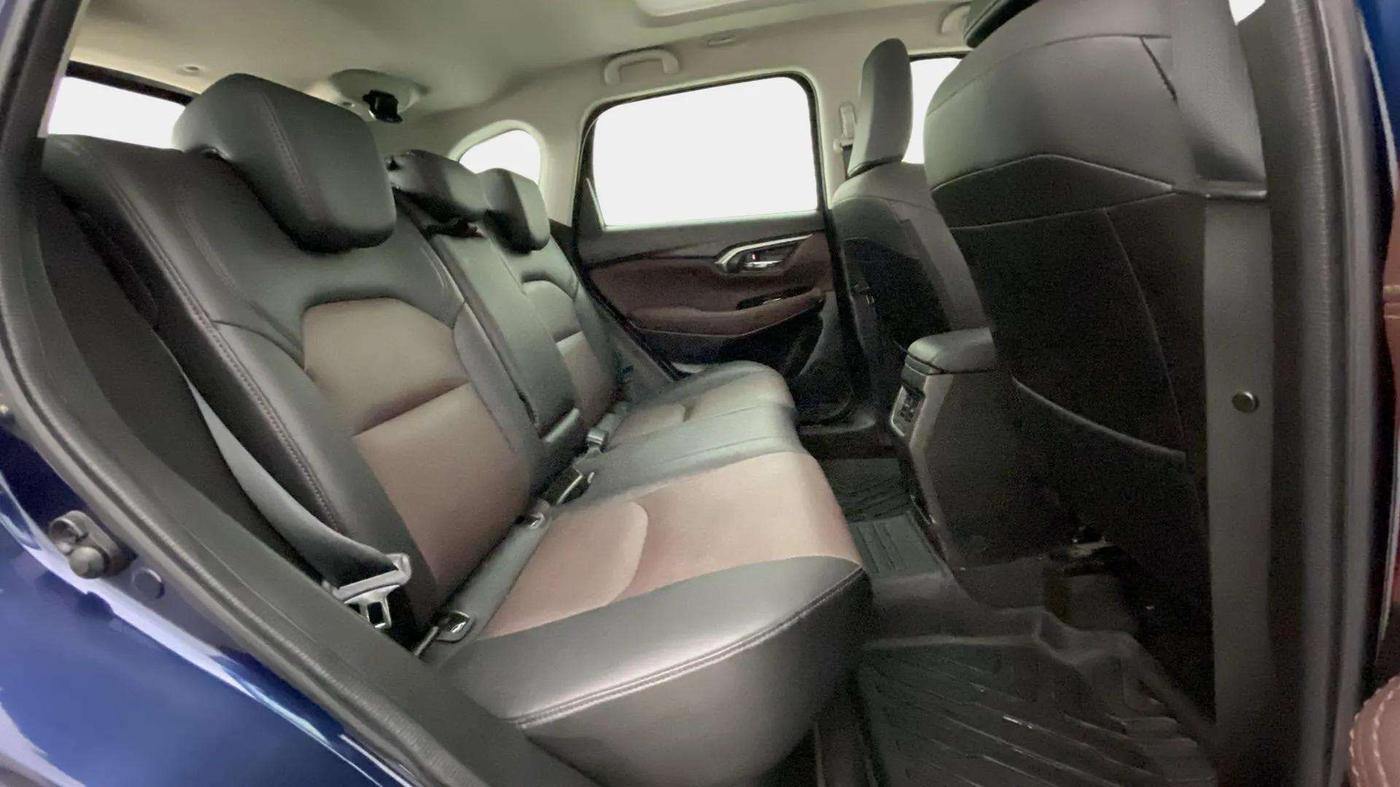 2022 Maruti Grand Vitara ALPHA SMART HYBRID AT, Petrol, Automatic, 2,474 km, Right Side Rear Door Cabin