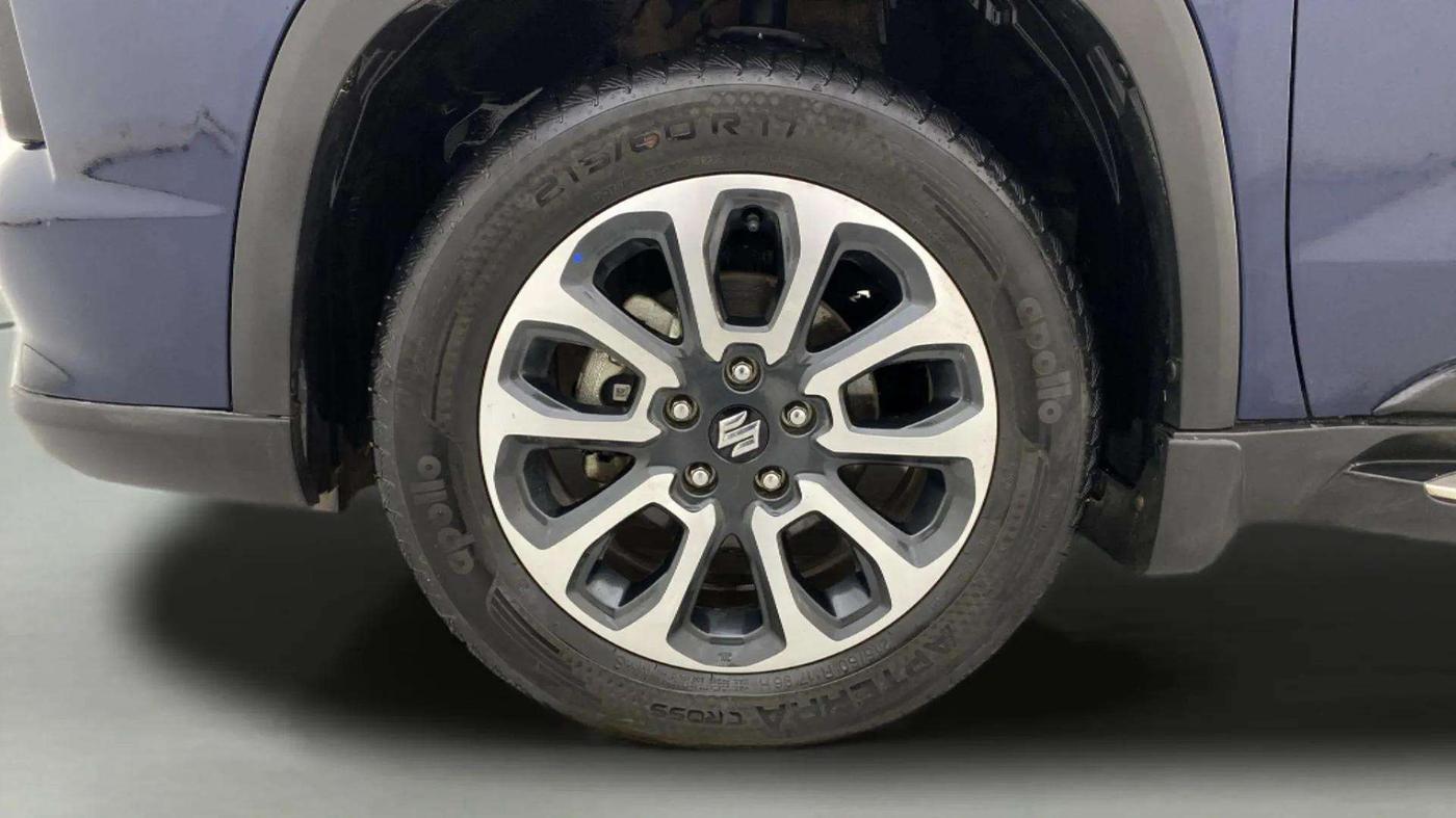 2022 Maruti Grand Vitara ALPHA SMART HYBRID AT, Petrol, Automatic, 2,474 km, Left Front Wheel