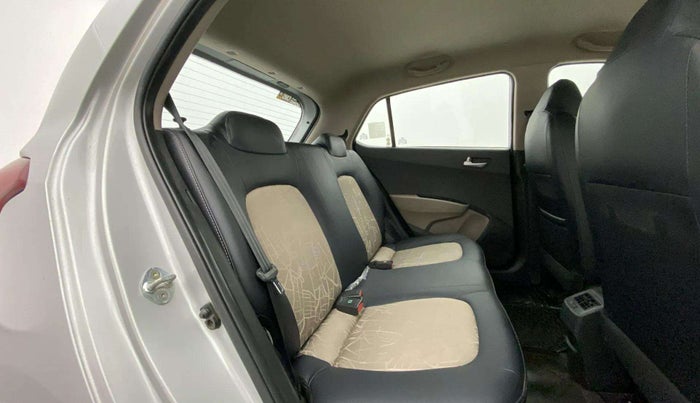 2018 Hyundai Grand i10 SPORTZ 1.2 KAPPA VTVT, Petrol, Manual, 27,591 km, Right Side Rear Door Cabin