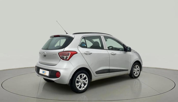 2018 Hyundai Grand i10 SPORTZ 1.2 KAPPA VTVT, Petrol, Manual, 27,591 km, Right Back Diagonal