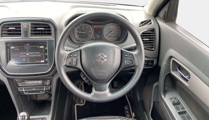 2016 Maruti Vitara Brezza ZDI PLUS DUAL TONE, Diesel, Manual, 1,26,066 km, Steering Wheel Close Up