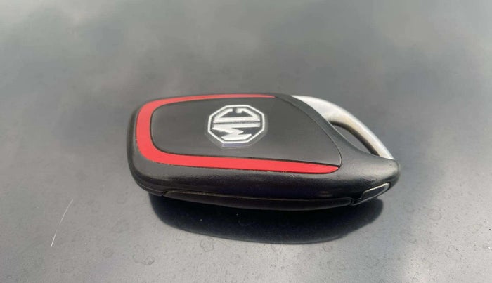 2022 MG ASTOR SHARP 1.5 MT, Petrol, Manual, 38,782 km, Key Close Up