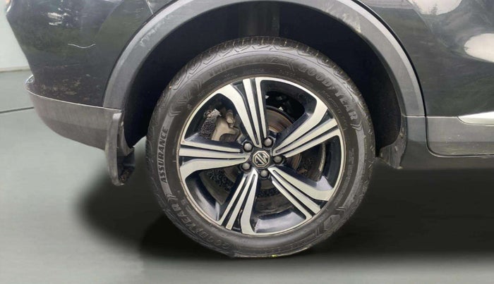 2022 MG ASTOR SHARP 1.5 MT, Petrol, Manual, 38,782 km, Right Rear Wheel
