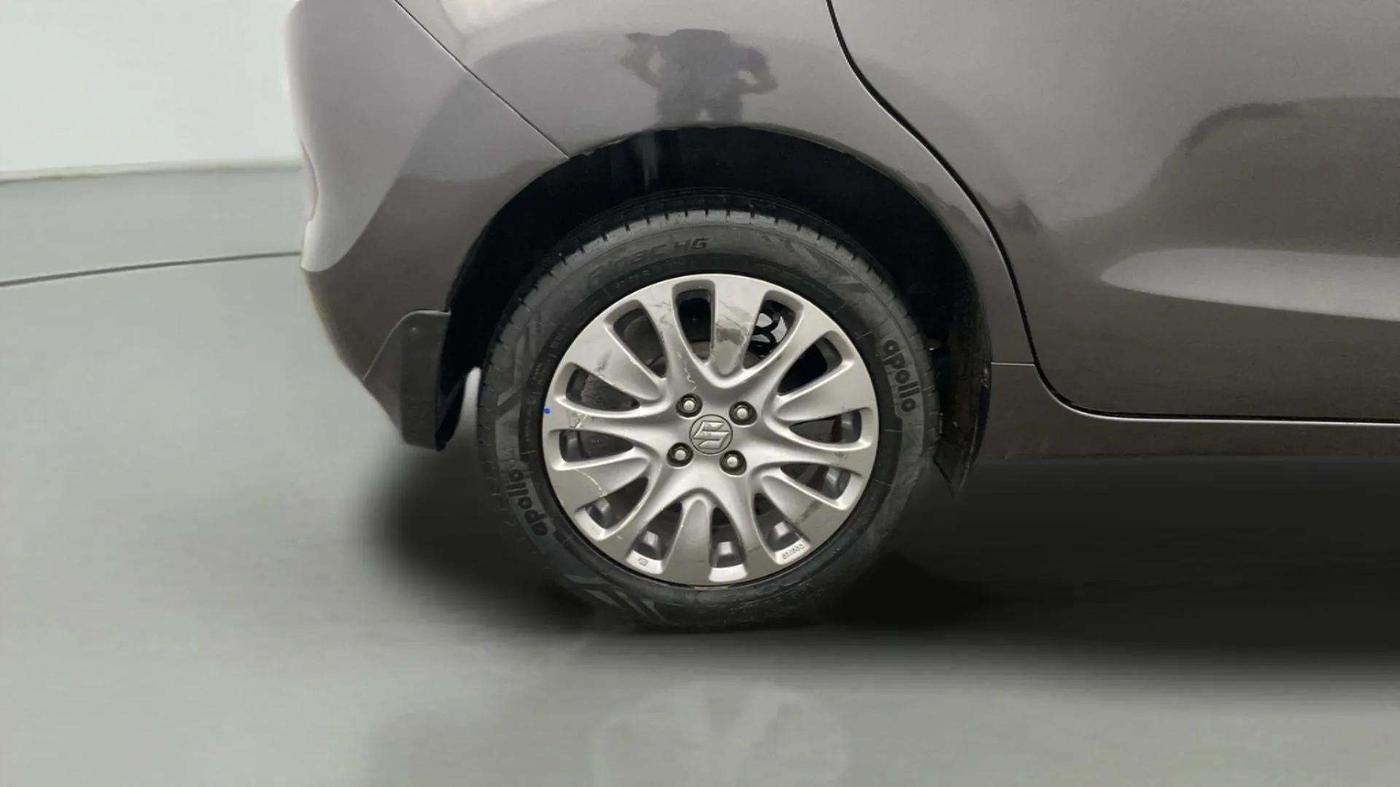 2018 Maruti Baleno ZETA DIESEL 1.3, Diesel, Manual, 81,173 km, Right Rear Wheel