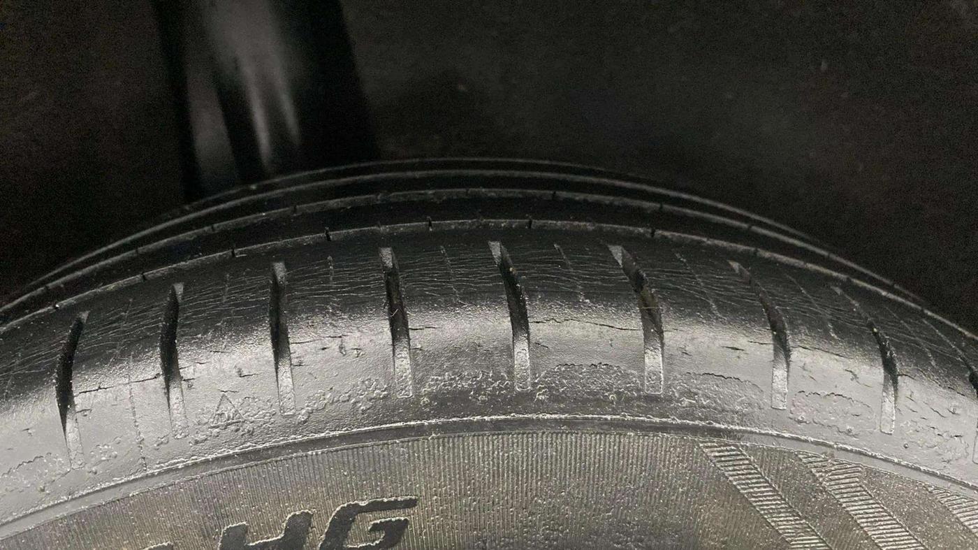 2018 Maruti Baleno ZETA DIESEL 1.3, Diesel, Manual, 81,173 km, Right Rear Tyre Tread