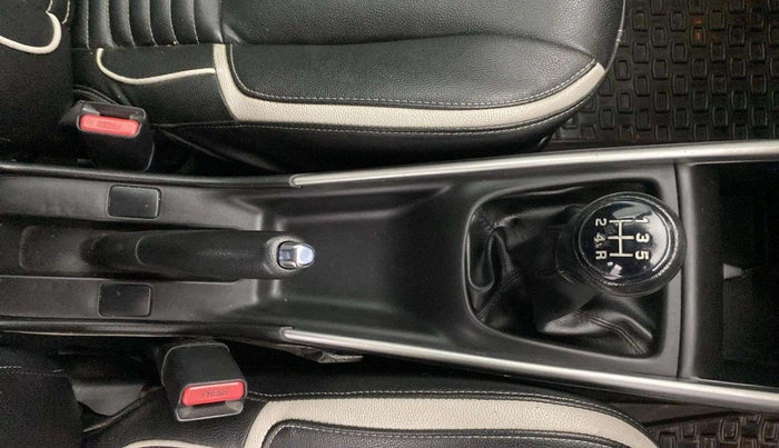 2018 Maruti Baleno ZETA DIESEL 1.3, Diesel, Manual, 81,173 km, Gear Lever