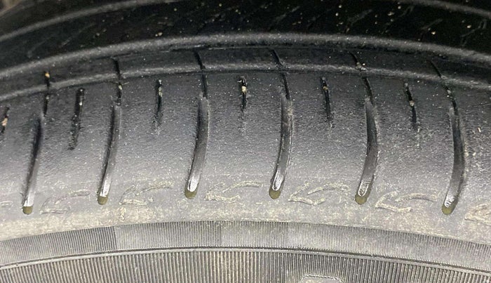 2021 Tata TIGOR XZ PLUS PETROL, Petrol, Manual, 63,891 km, Right Rear Tyre Tread