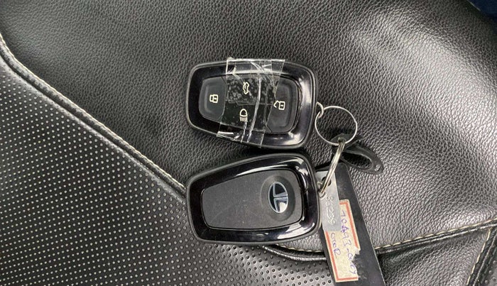 2021 Tata TIGOR XZ PLUS PETROL, Petrol, Manual, 63,891 km, Key Close Up