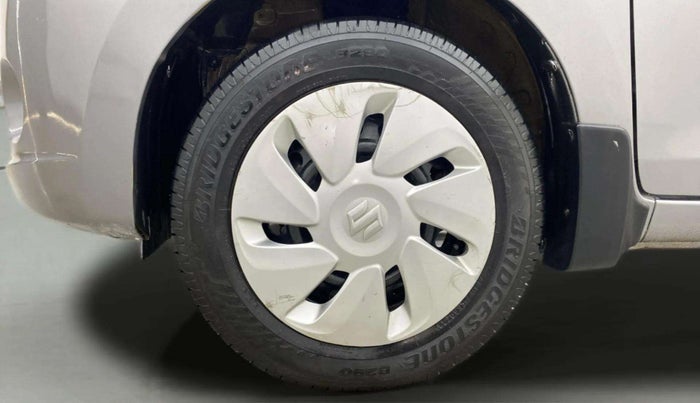 2015 Maruti Celerio ZXI, Petrol, Manual, 65,798 km, Left Front Wheel