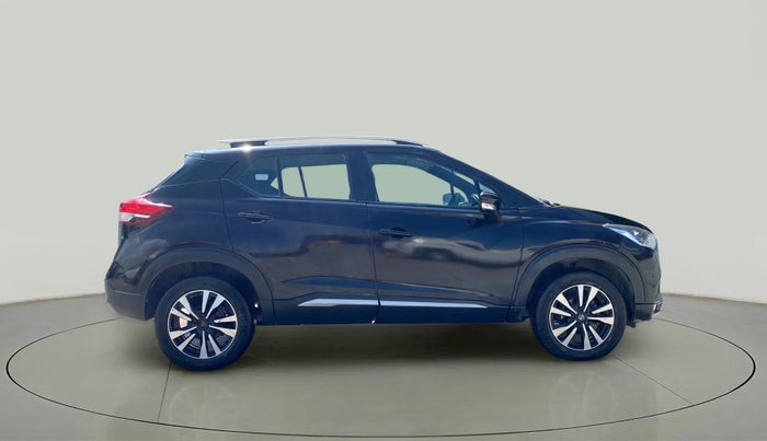 2022 Nissan Kicks XV 1.5, Petrol, Manual, 62,944 km, Right Side View