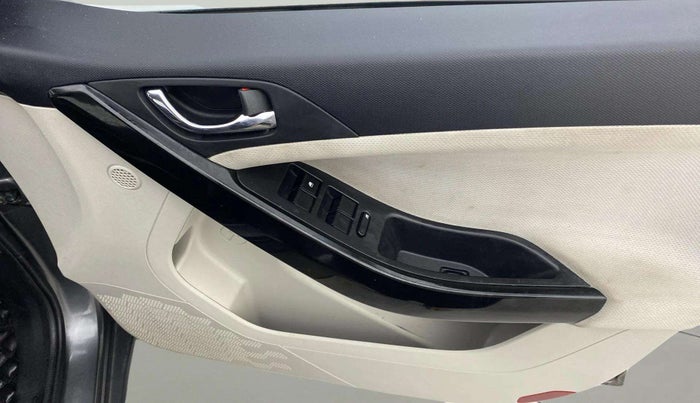 2021 Tata NEXON XZ PLUS (O) PETROL, Petrol, Manual, 68,962 km, Driver Side Door Panels Control