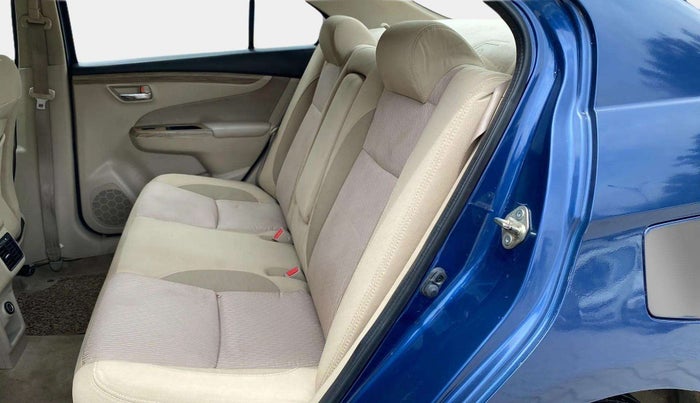 2019 Maruti Ciaz DELTA 1.5 SHVS MT PETROL, Petrol, Manual, 69,218 km, Right Side Rear Door Cabin