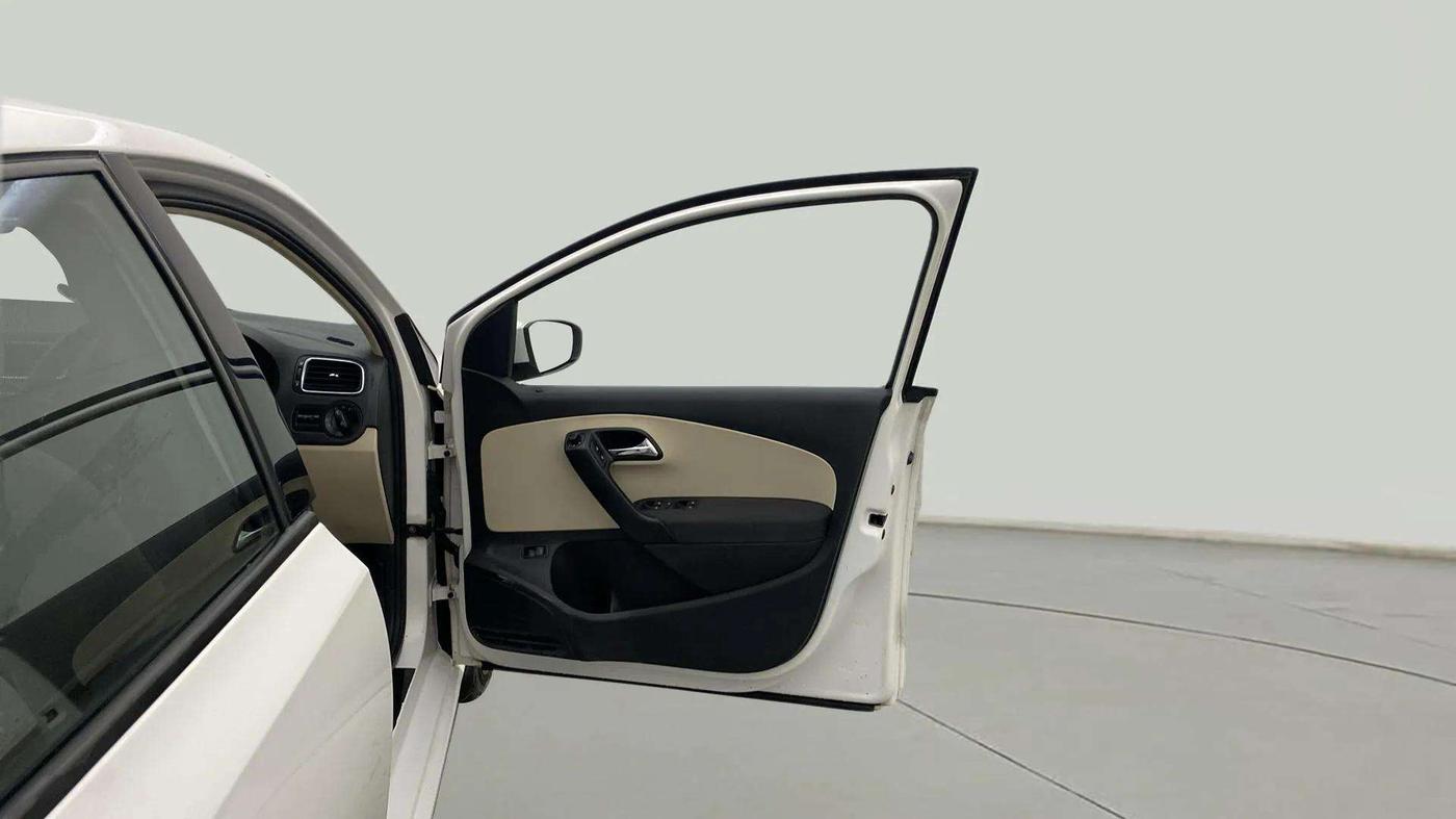 2019 Skoda Rapid AMBITION 1.6 MPI MT, Petrol, Manual, 60,848 km, RHS Front Door