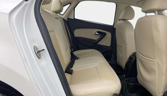 2019 Skoda Rapid AMBITION 1.6 MPI MT, Petrol, Manual, 60,848 km, Right Side Rear Door Cabin